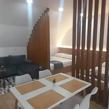 Central Apartment Berat Berat